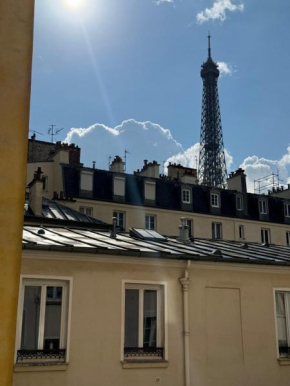 Eiffel Playcation